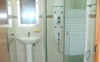 Casa de banho com duche