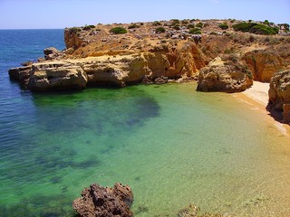 Praia dos Arrifes