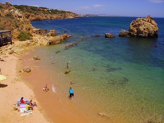 Praia dos Arrifes