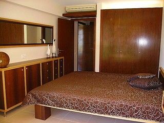 Quarto com cama queen size