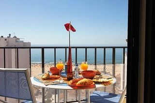 Vista-Mar-Apartamento-T1-para-férias-Praia-da-Rocha-Algarve