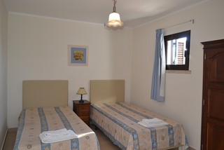 Quarto 2 camas