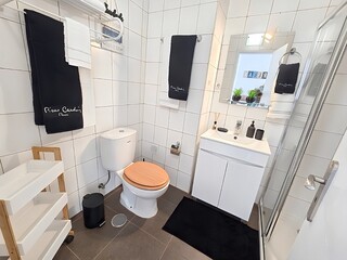 Wc 2