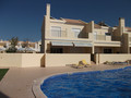 V2+1 Moradia Condom�nio Fechado Albufeira